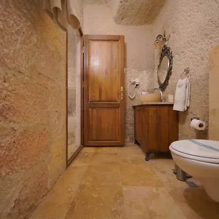 Salkim Cave House