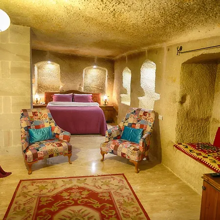 Salkim Cave House
