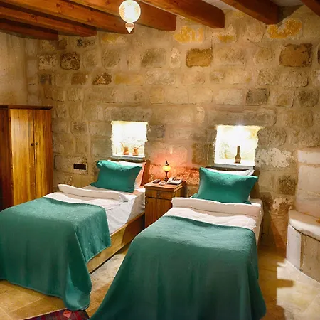 Salkim Cave House