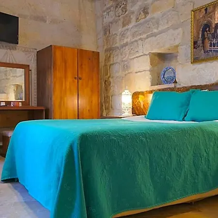 Salkim Cave House Hotel 4*