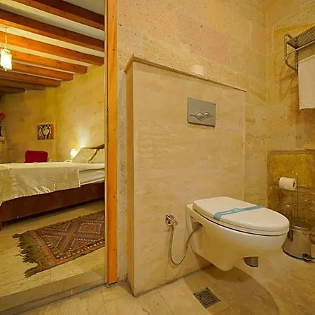 فندق Salkim Cave House 4*